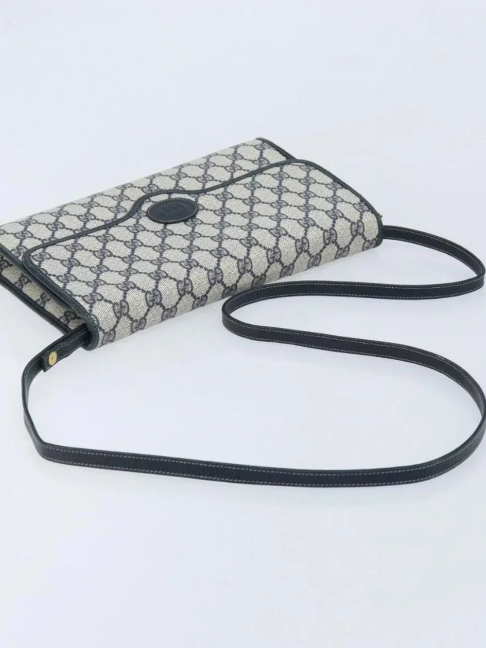 GUCCI GG Supreme Shoulder Bag PVC Navy Gold Auth ka3462